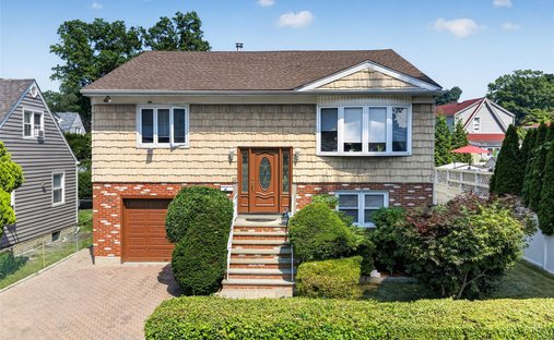 House in Yonkers, New York, United States 1
