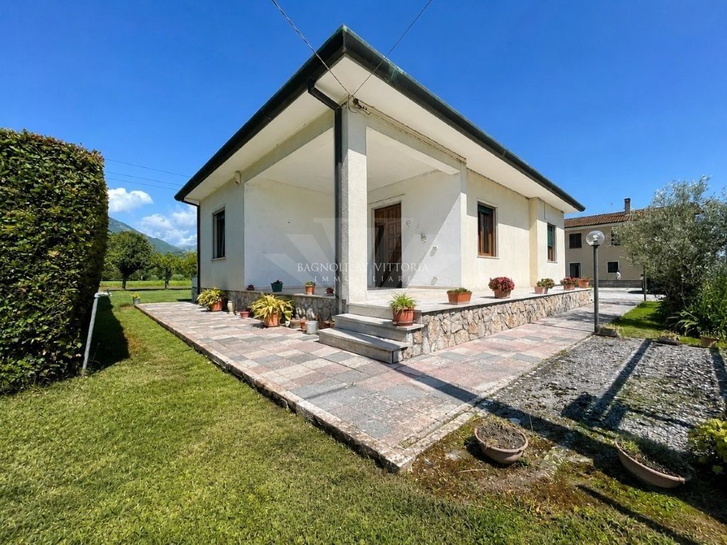 Villa in Pietrasanta, Tuscany, Italy 2 - 18455595