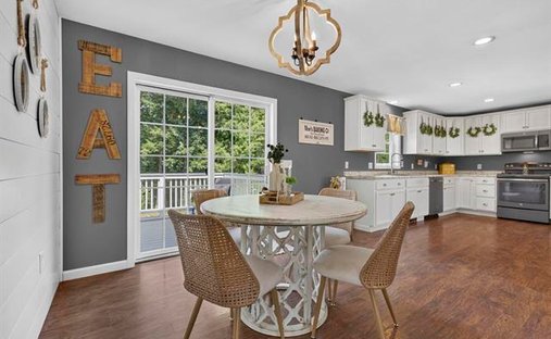 House in Epsom, New Hampshire, United States 1