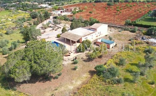 Finca in Llucmajor, Balearic Islands, Spain 1