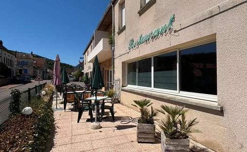 Estate in La Bussiere-sur-Ouche, Bourgogne – Franche-Comté, France 1