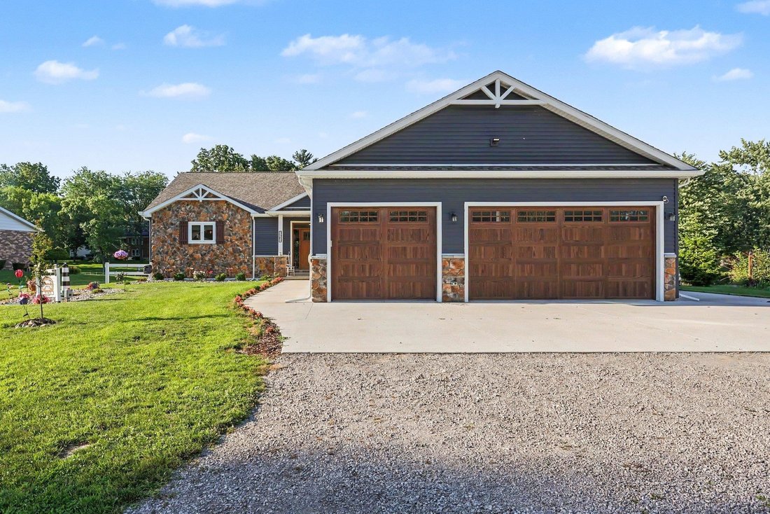 House in Bay City, Michigan, United States 1 - 18458532