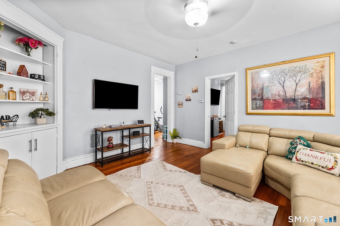 House in Bridgeport, Connecticut, United States 4 - 18465991