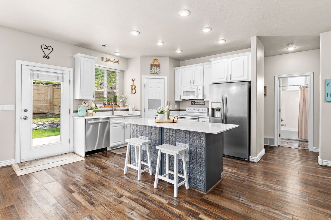 Cedar Hills, Utah, United States 5 - 18470767