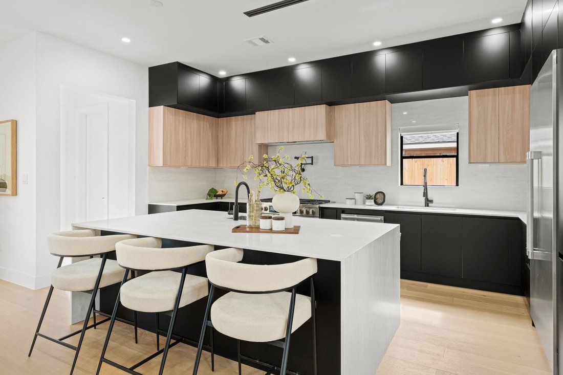 House in Houston, Texas, United States 3 - 18459930