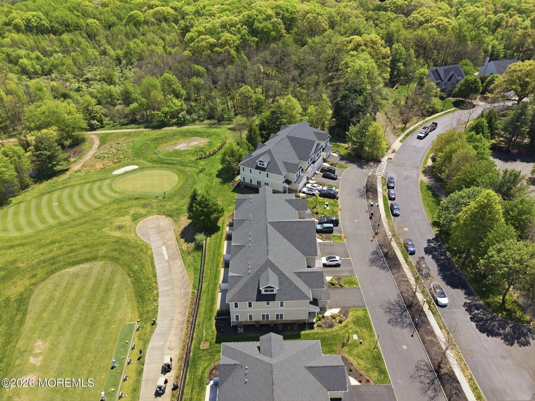 Condo in Manalapan Township, New Jersey, United States 5 - 18458492