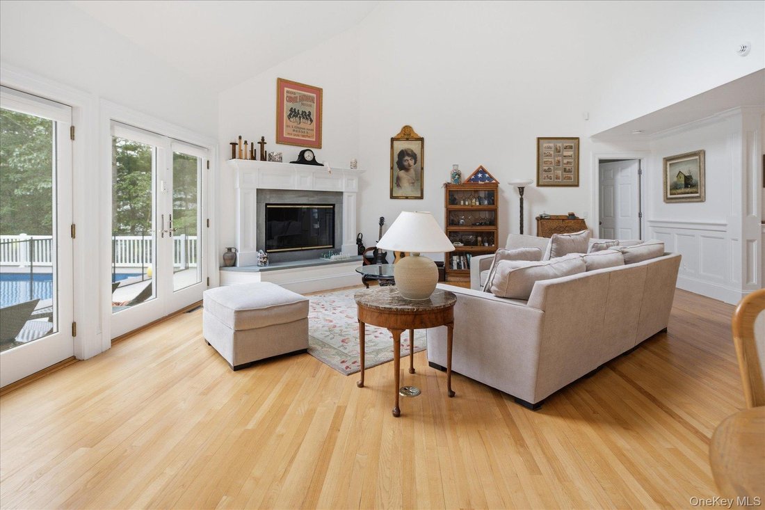 House in Westhampton, New York, United States 5 - 18458669