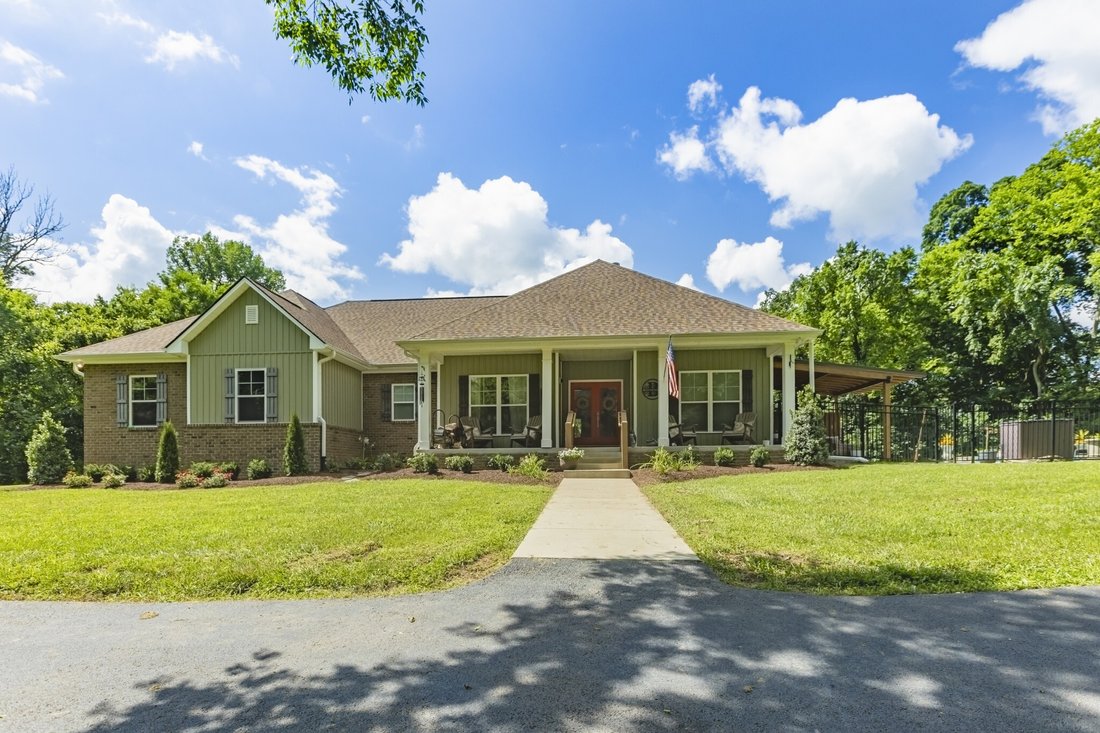 House in Belfast, Tennessee, United States 1 - 18462989
