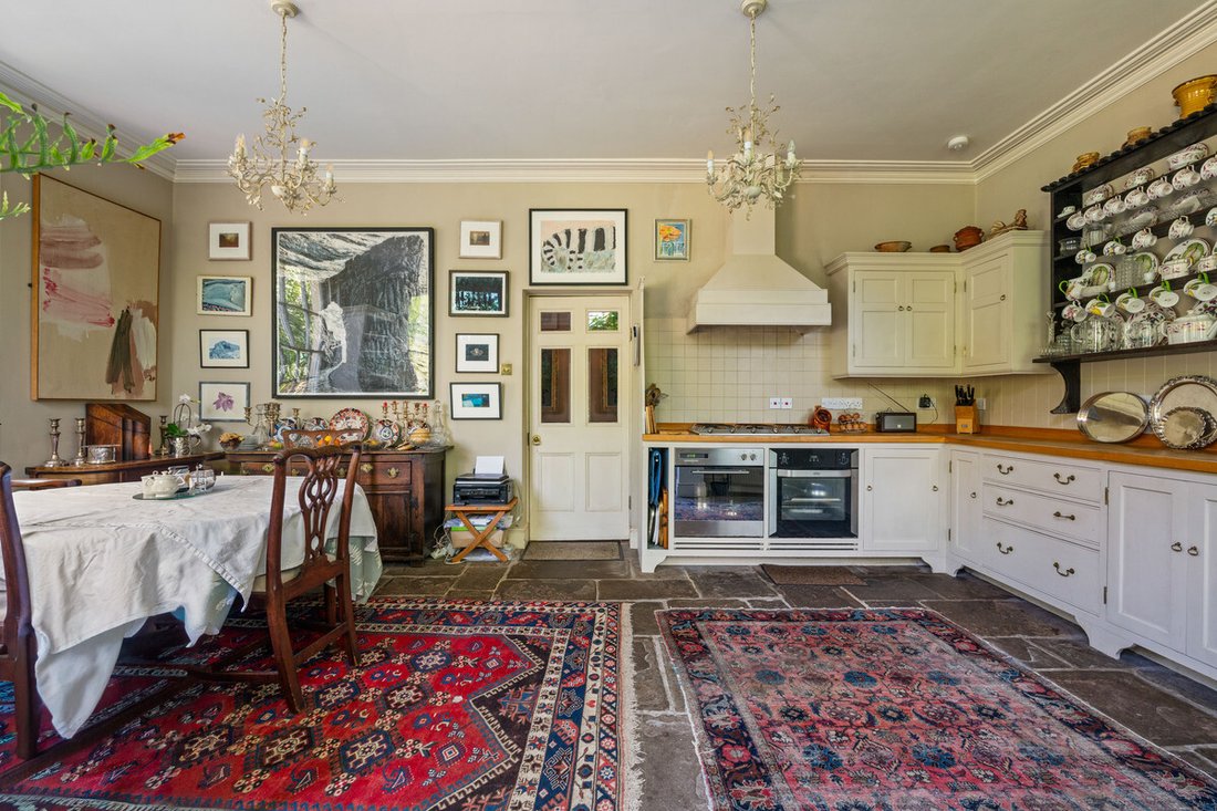House in Long Ashton, England 3 - 18471673