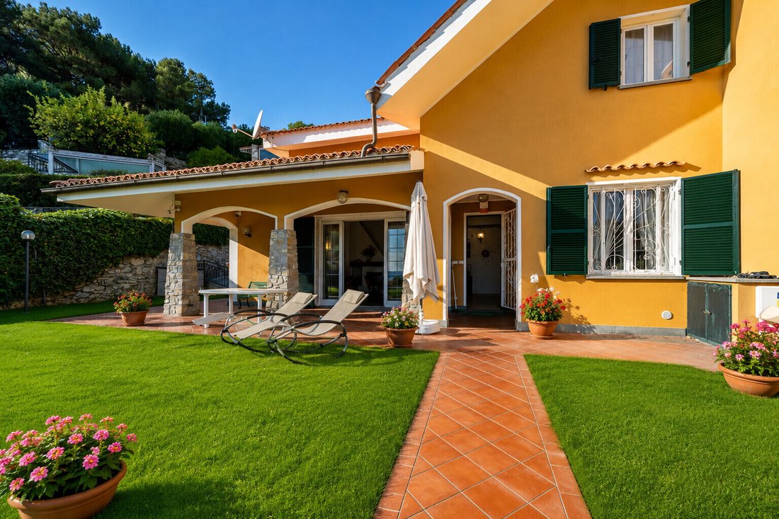 Villa in Pinamare, Andora, Liguria 3 - 17744918