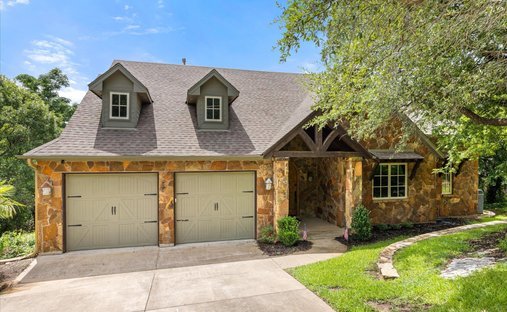 House in Granbury, Texas, United States 1