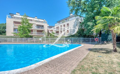 Apartamento en Napoleón, Maisons-Laffitte, Francia 1