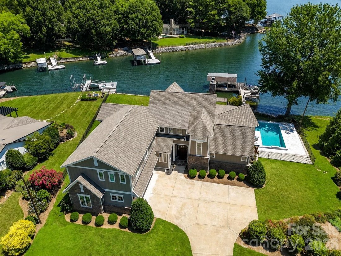 House in Cornelius, North Carolina, United States 4 - 17433271