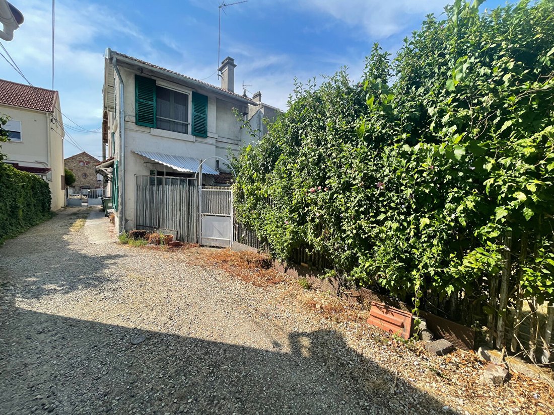 Villa a La Gare, Clamart, Francia 3 - 18405584