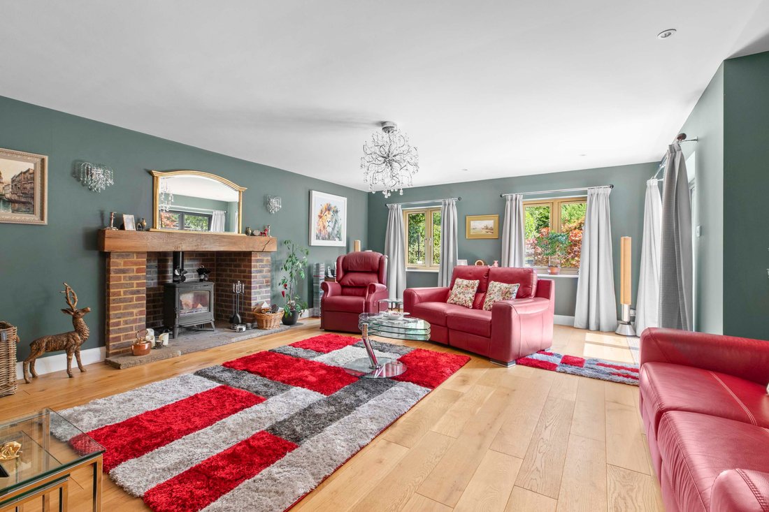 House in Great Kingshill, England 5 - 18458445