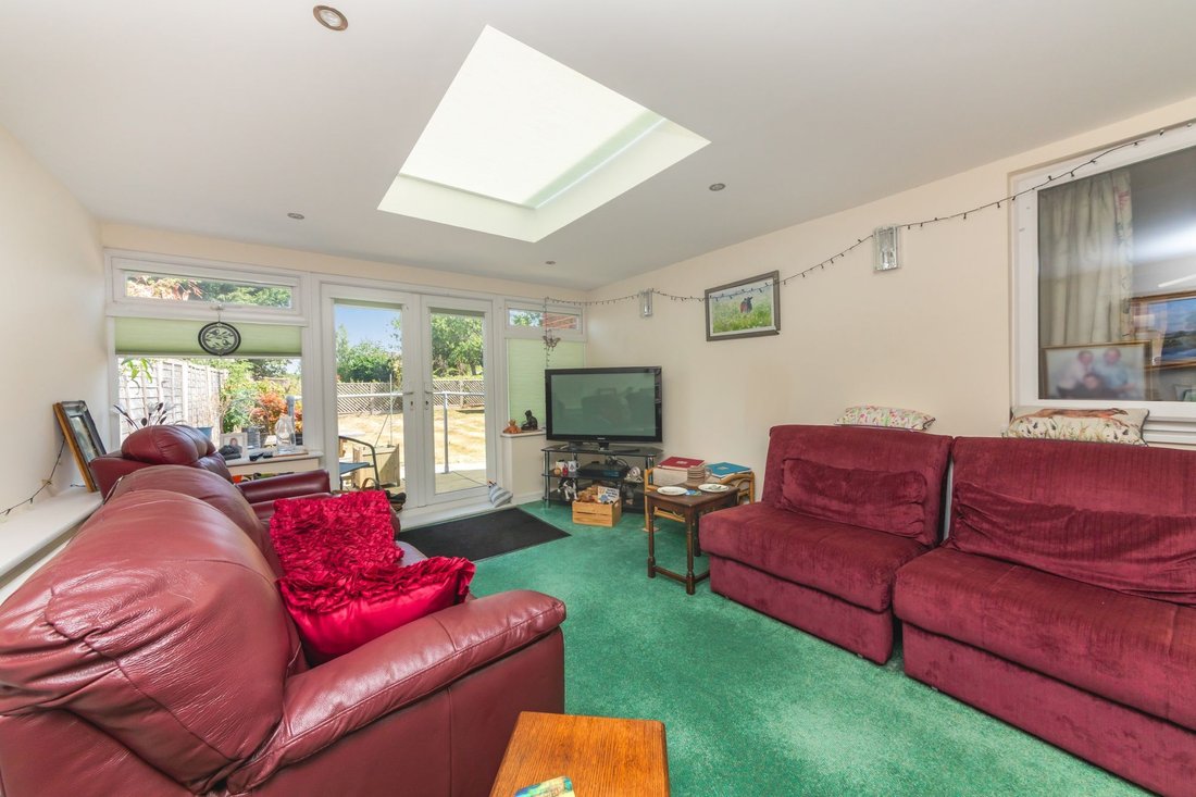 Bungalow in Ringmer, England 5 - 18470797