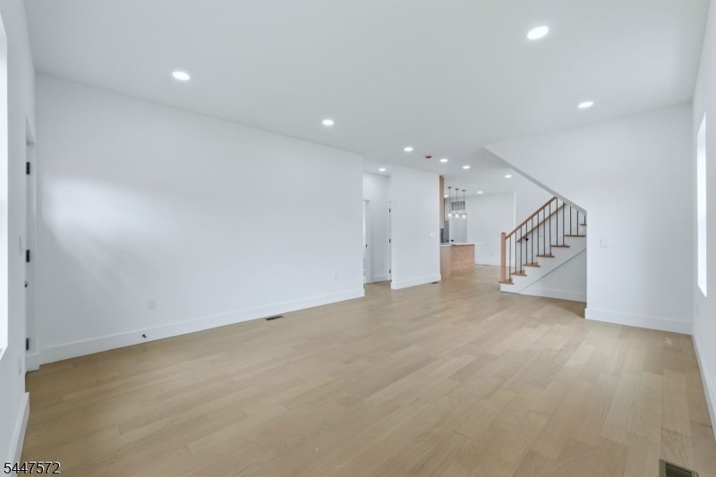 House in Piscataway, New Jersey, United States 5 - 18460135