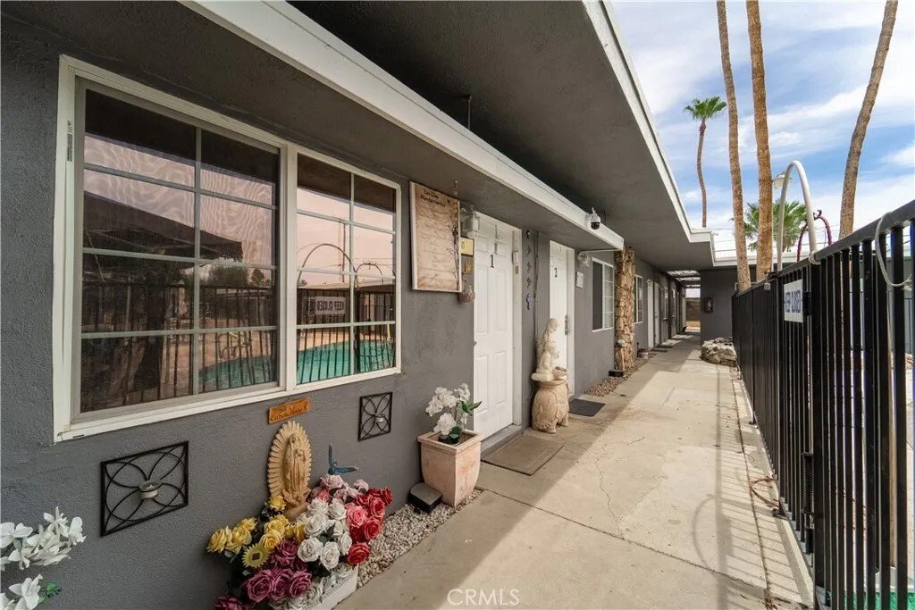 Palm Springs, California, United States 5 - 18459034