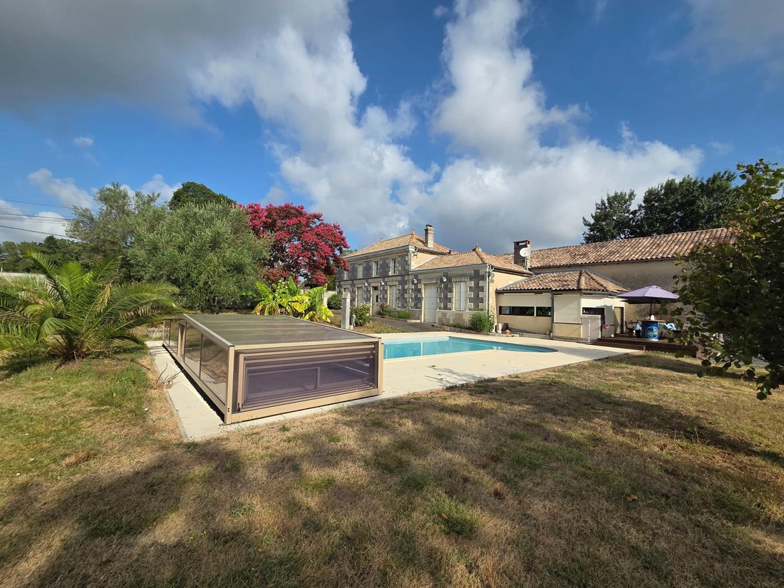 House in Campugnan, Nouvelle-Aquitaine, France 1 - 18468764