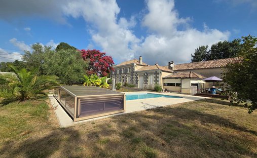 House in Campugnan, Nouvelle-Aquitaine, France 1