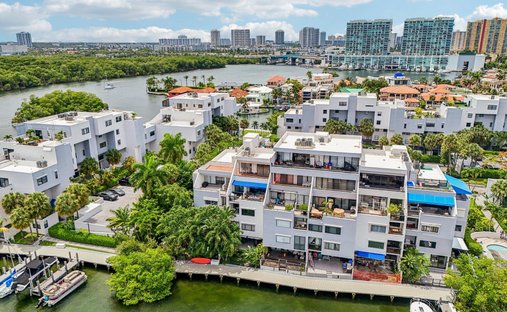 Condo in Golden Beach, Florida, United States 1