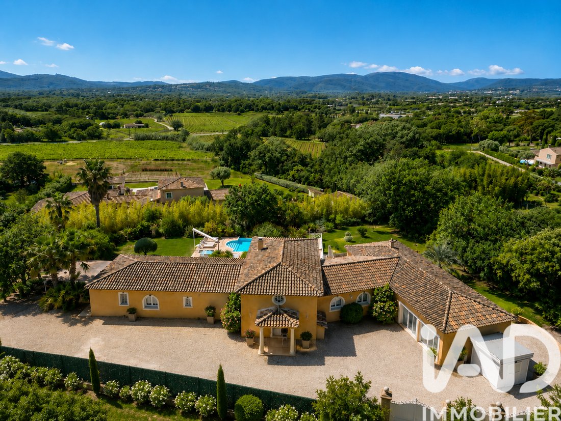 House in Grimaud, Provence-Alpes-Côte d'Azur, France 4 - 18076634