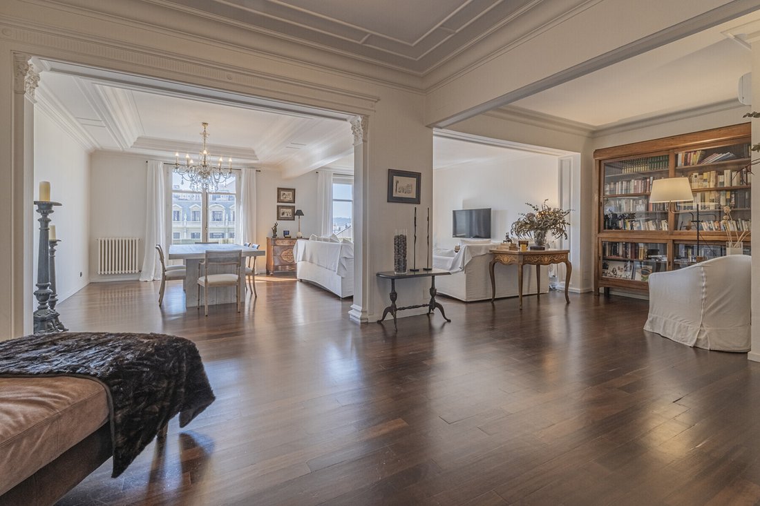 Apartment in Ciutat Vella, Barcelona, Spain 3 - 18471089
