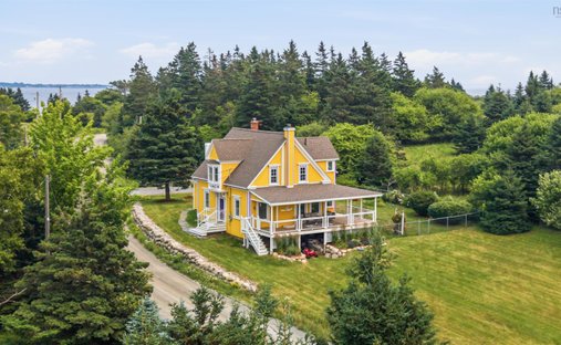 House in Lunenburg, Nova Scotia, Canada 1