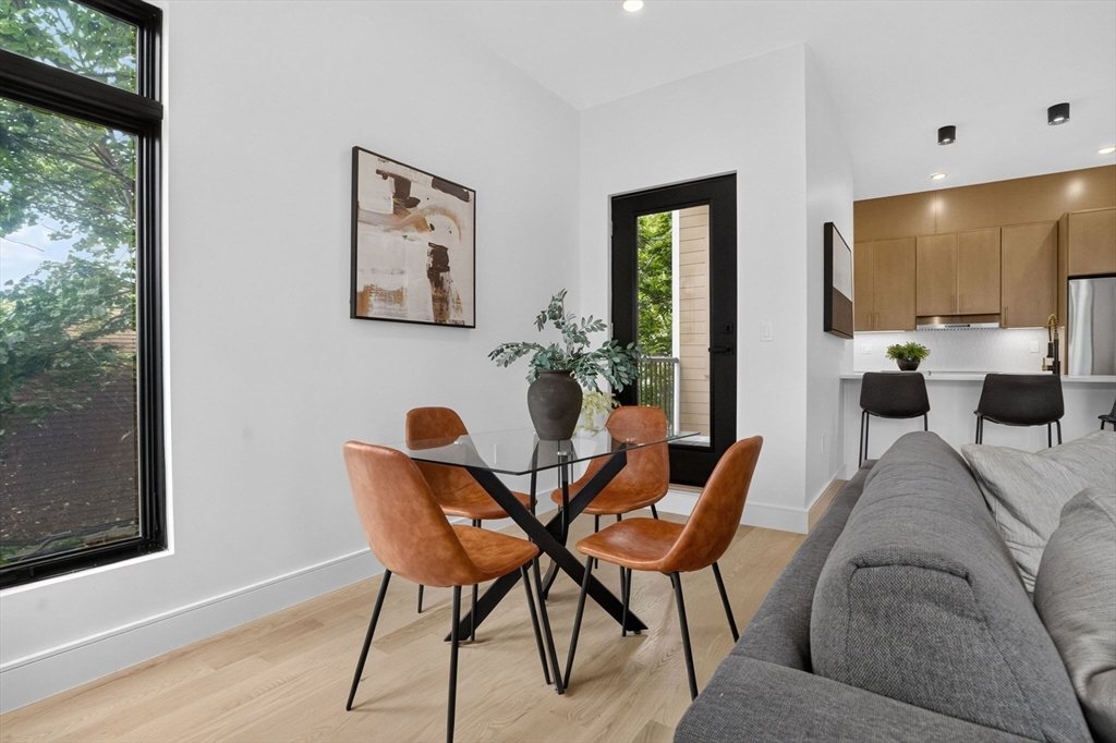 Condo in Somerville, Massachusetts, United States 4 - 18456412