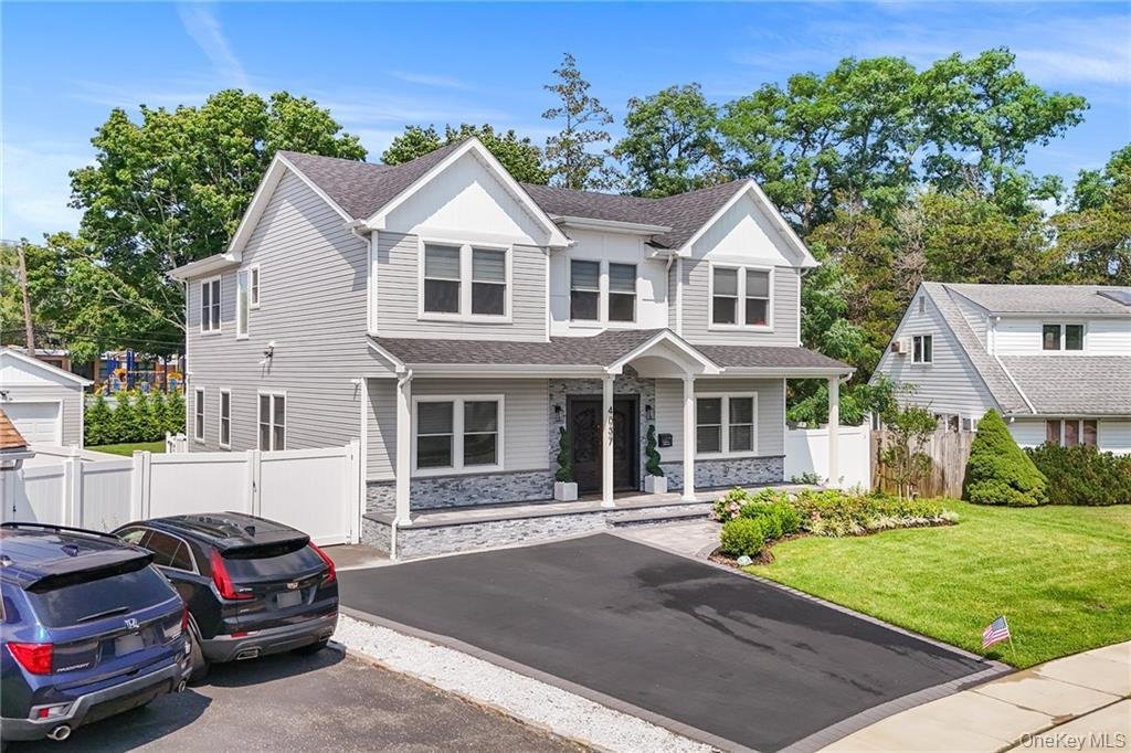 House in Bethpage, New York, United States 3 - 18470450