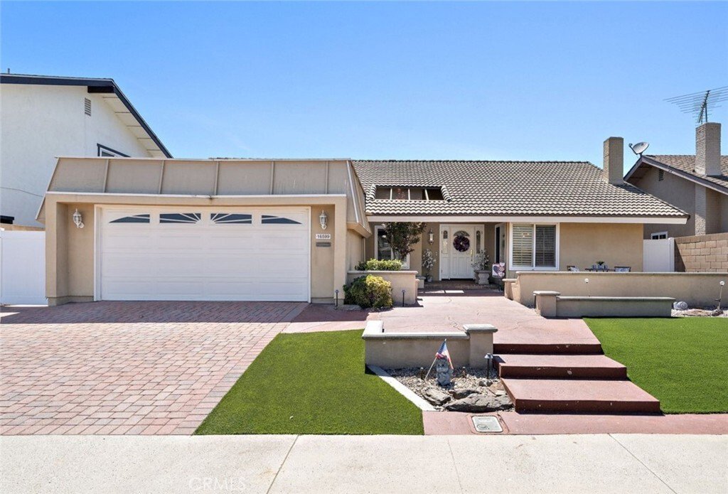 House in Fountain Valley, California, United States 1 - 18465035