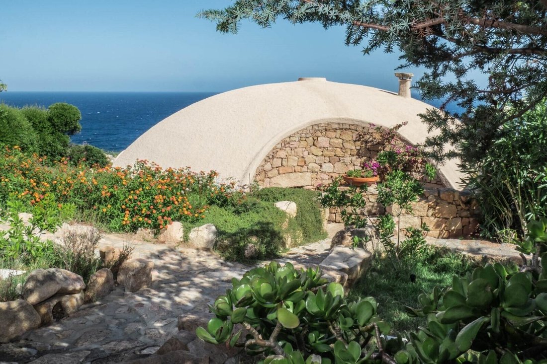 Villa à Trinità d'Agultu e Vignola, Sardaigne, Italie 2 - 18465671