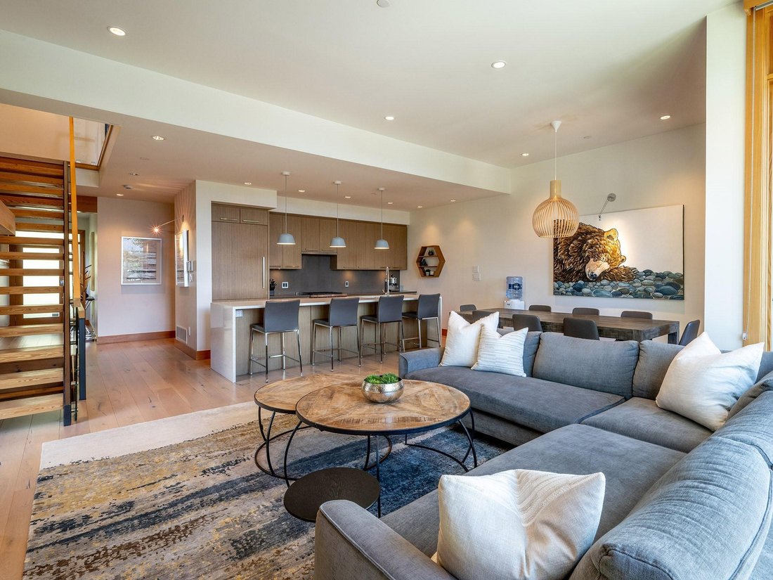 House in Whistler, British Columbia, Canada 5 - 18465023