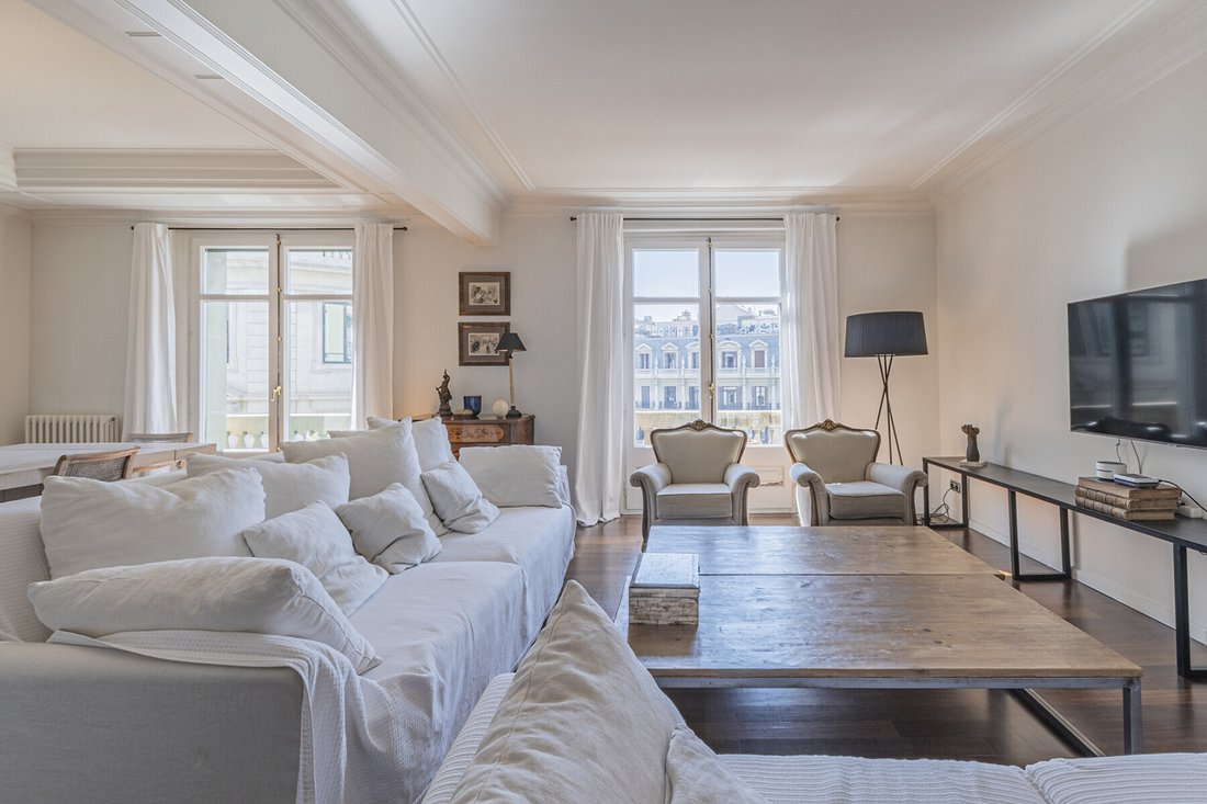 Apartment in Ciutat Vella, Barcelona, Spain 5 - 18471089
