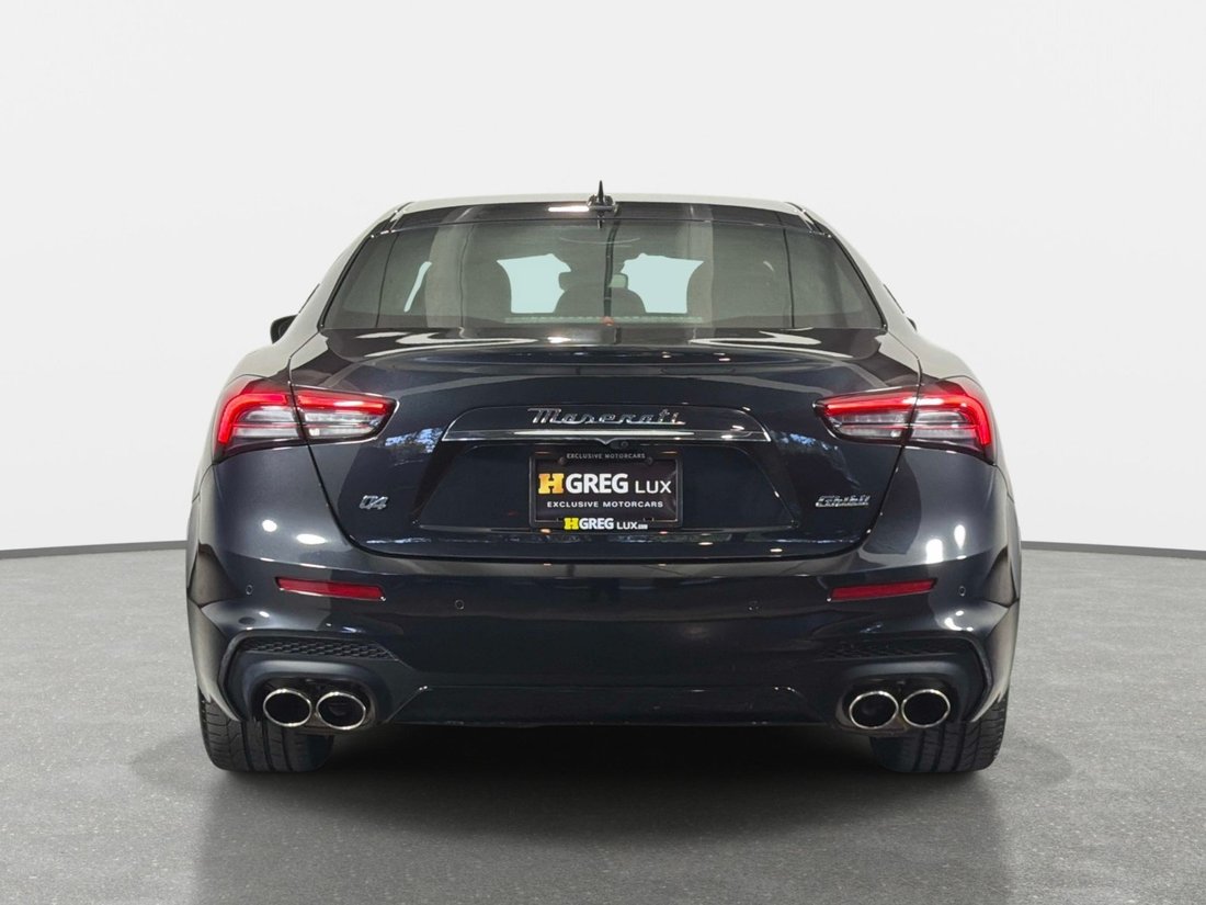 Sedan in Pompano Beach, FL, United States 4 - 18457637