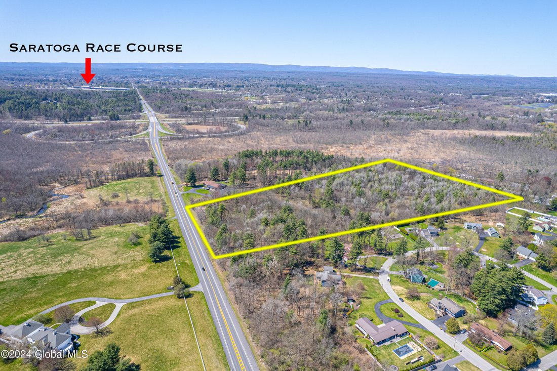 Land in Saratoga Springs, New York, United States 1 - 18456338