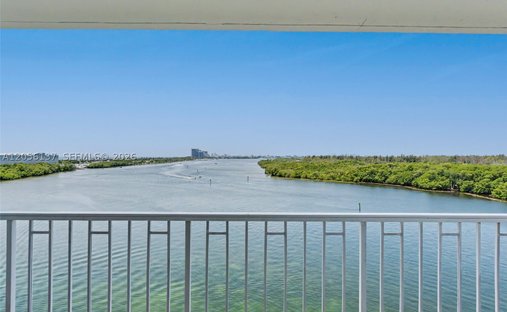 Appartement à Golden Beach, Floride, États-Unis 1