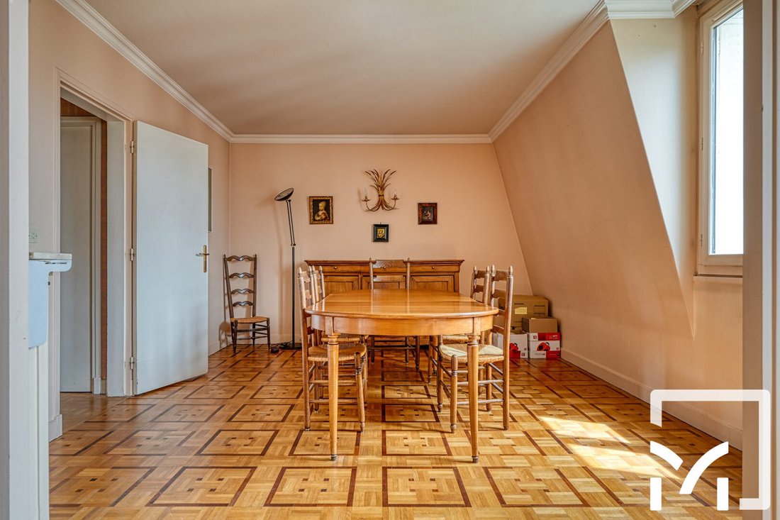 Apartment in Domaine National du Château, Versailles, France 5 - 18465388