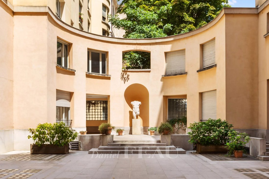 Apartment in Paris 4e Arrondissement, Paris, France 1 - 18457183