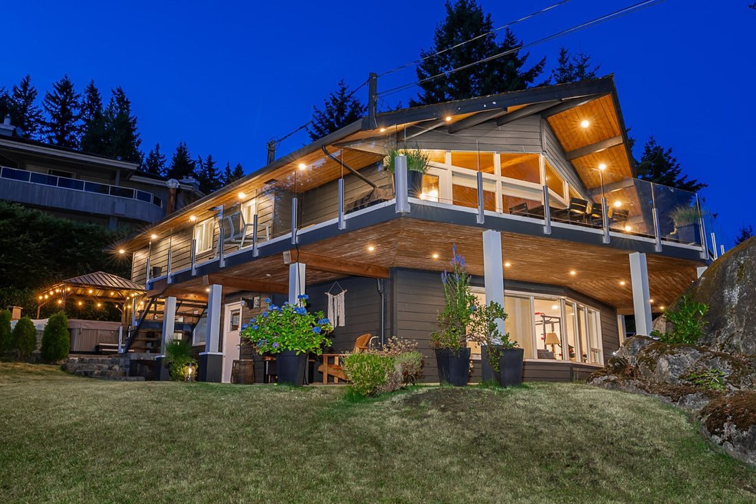 House in West Vancouver, British Columbia, Canada 5 - 18457230
