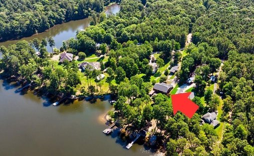 House in Wyses Ferry, South Carolina, United States 1