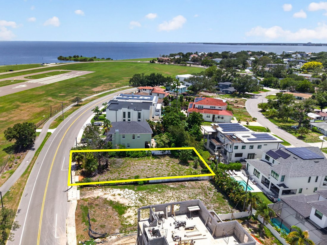 Land in Tampa, Florida, United States 2 - 18460509