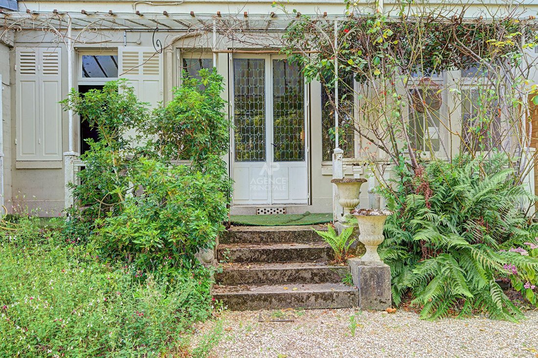 Apartment in Forêt, Saint-Germain-en-Laye, France 1 - 18456894