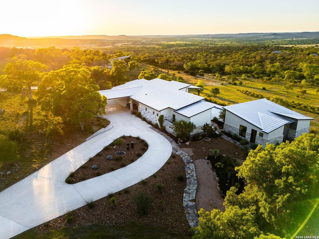House in Boerne, Texas, United States 2 - 18466421