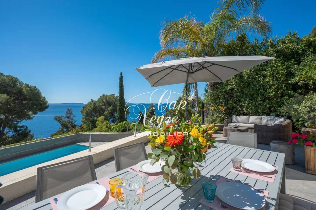 Villa à Le Lavandou, Provence-Alpes-Côte d'Azur, France 4 - 18466150
