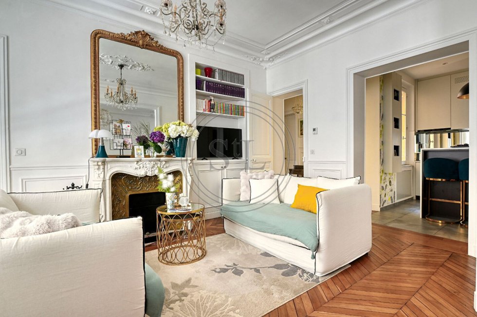Apartment in Domaine National du Château, Versailles, France 4 - 18469312
