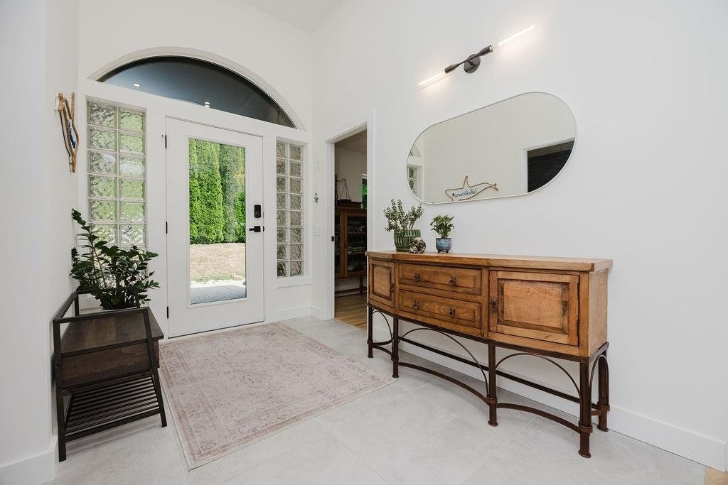 House in Sechelt, British Columbia, Canada 4 - 18465141