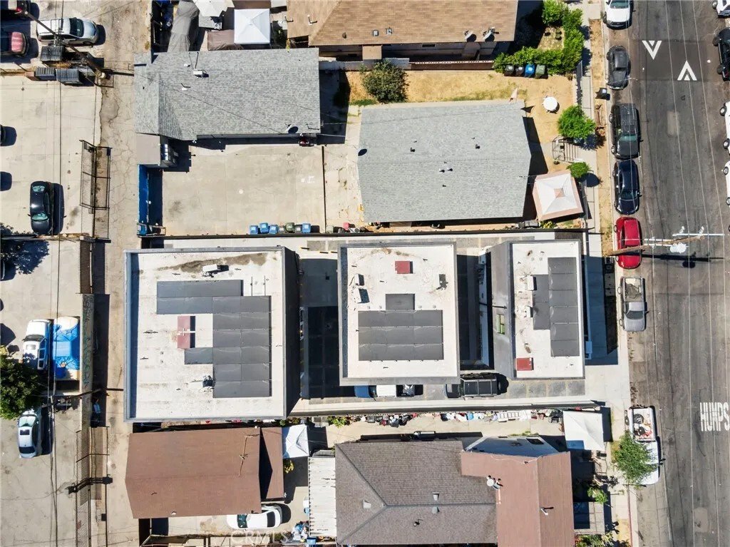 Los Angeles, California, United States 4 - 18466574