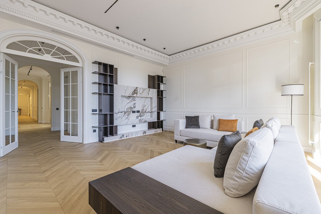 Apartment in Eixample, Barcelona, Spain 3 - 18471732
