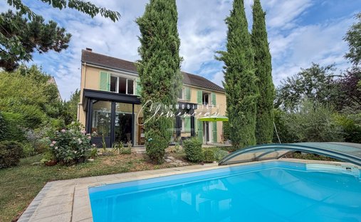 House in Médan, Ile-de-France, France 1